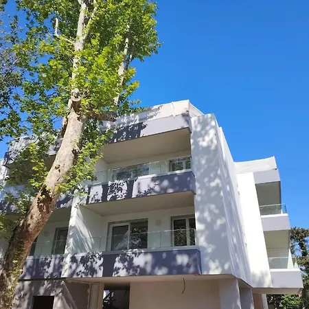 公寓 Renovated Flat With Terrace In